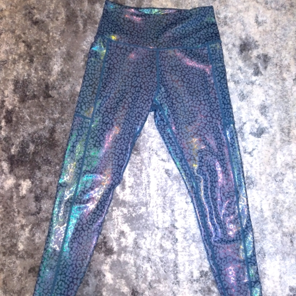 Iridescent Leopard - 7/8